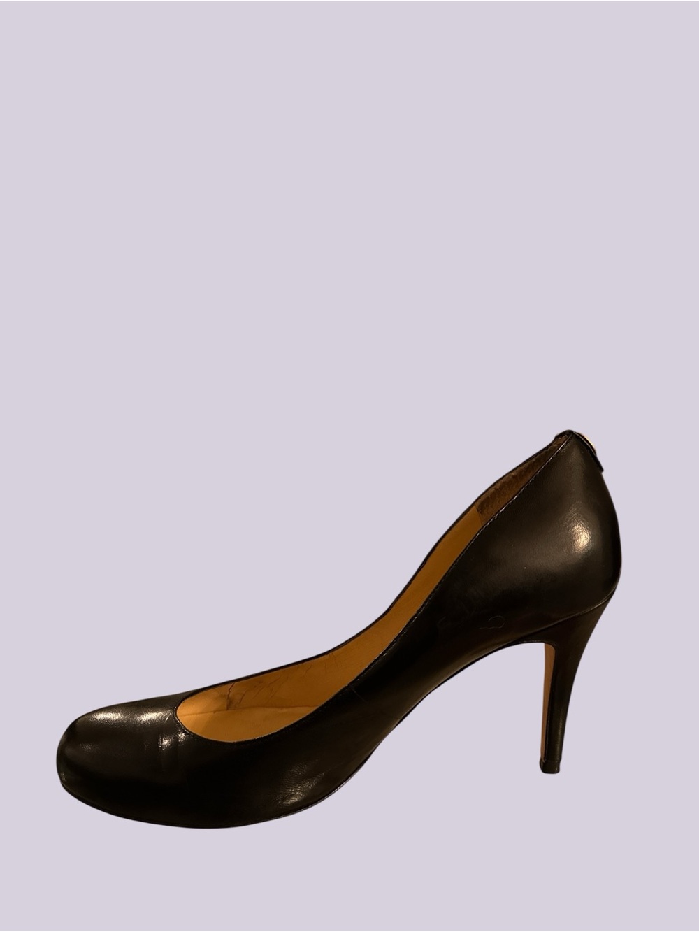 Ivanka Trump Black Leather "Itamoro" Classic Round Toe Stiletto Heels Size 8 M